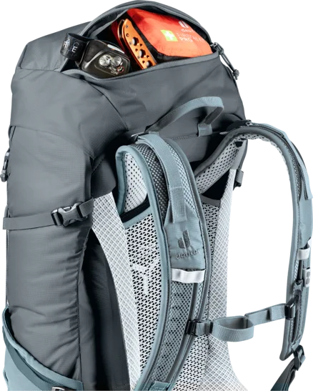 Deuter - Futura 32 Hiking Backpack