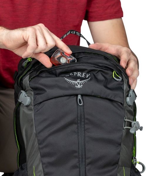 Osprey stratos 24 discount black